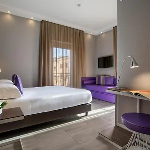 Hotel The Republic